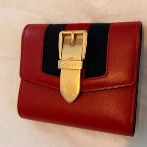 Gucci Red and Blue Leather Sylvie Wallet with Gold Clasp